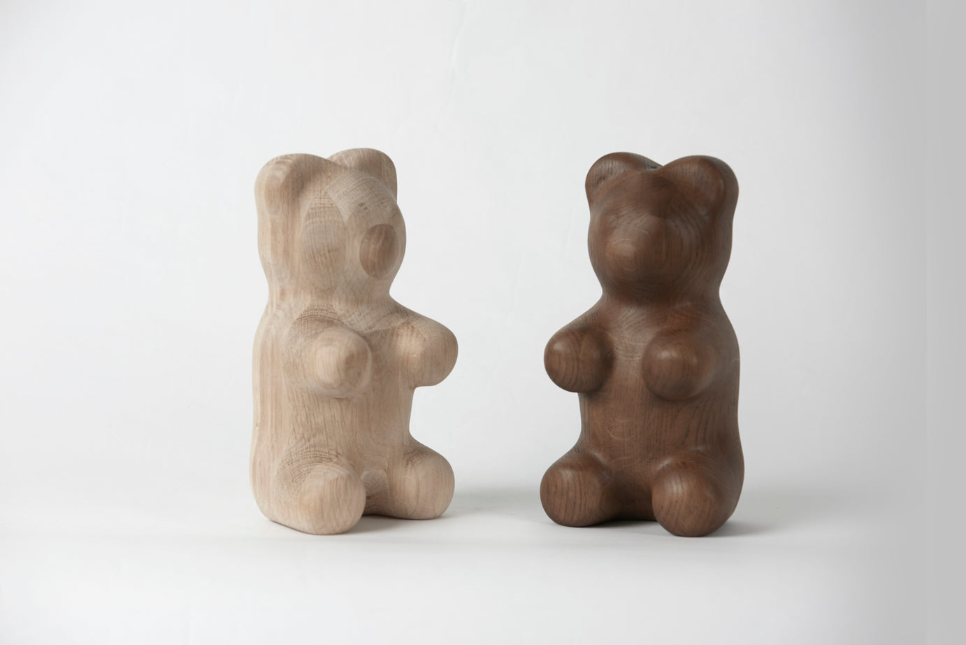 Boyhood gumovitá medvěda deco postava dubová obarvená, velká