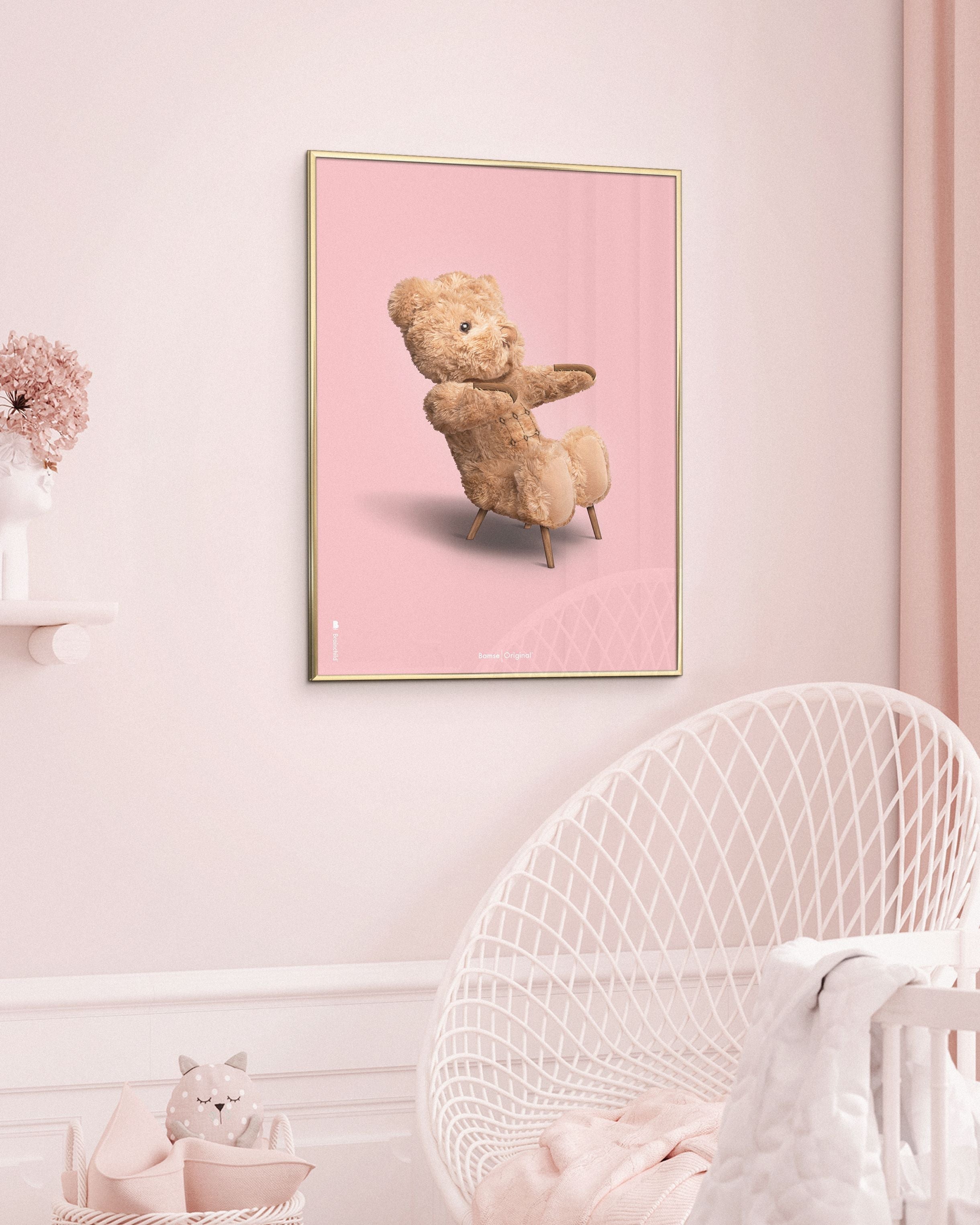 Brainchild Teddy Bear Classic plakát z mosazného barevného rámu 30x40 cm, růžové pozadí