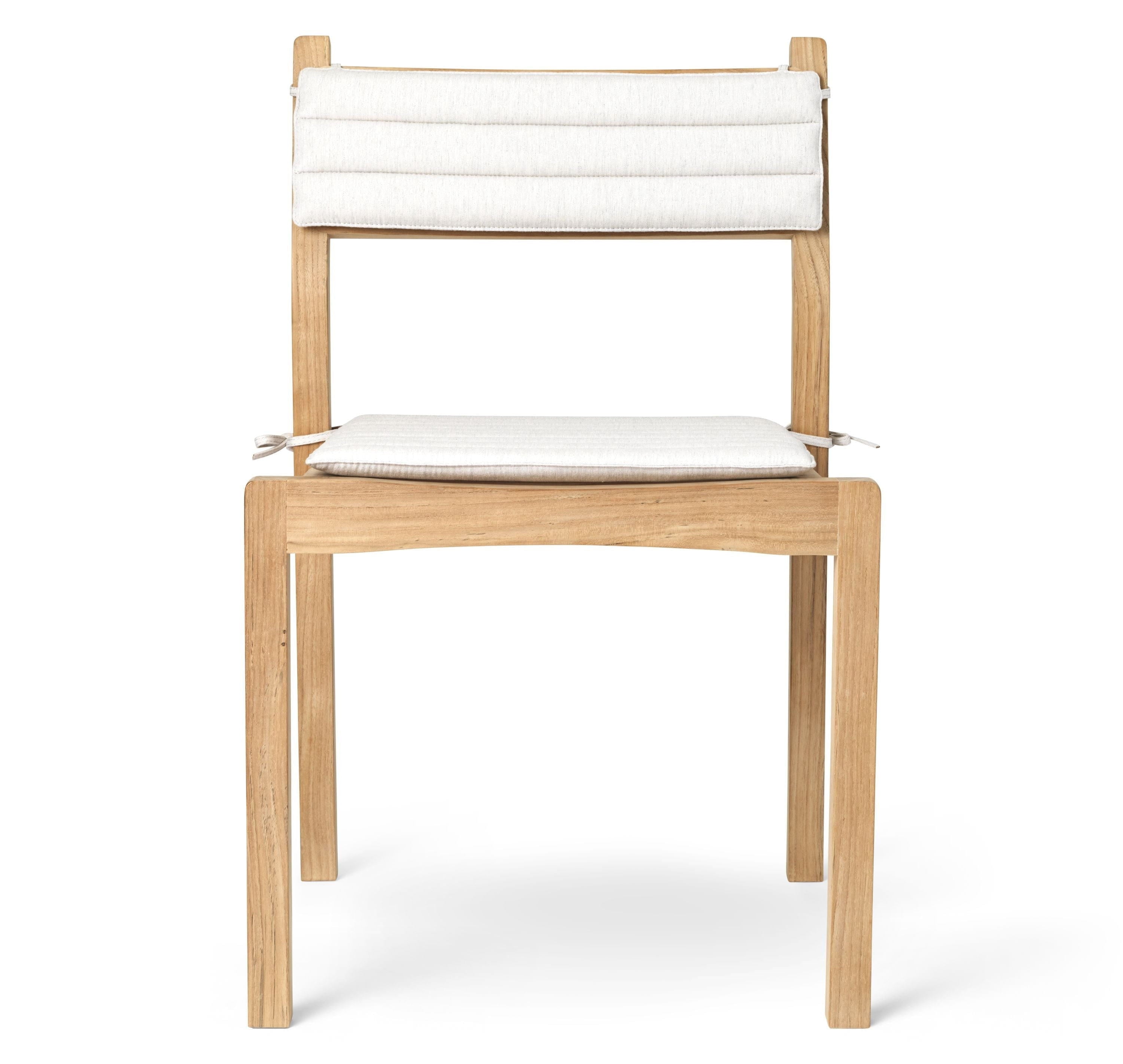 Venkovní židle Carl Hansen AH501