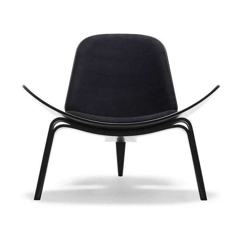 Shell židle Carl Hansen CH07, černý buk/tmavě šedá textilie fiord 171