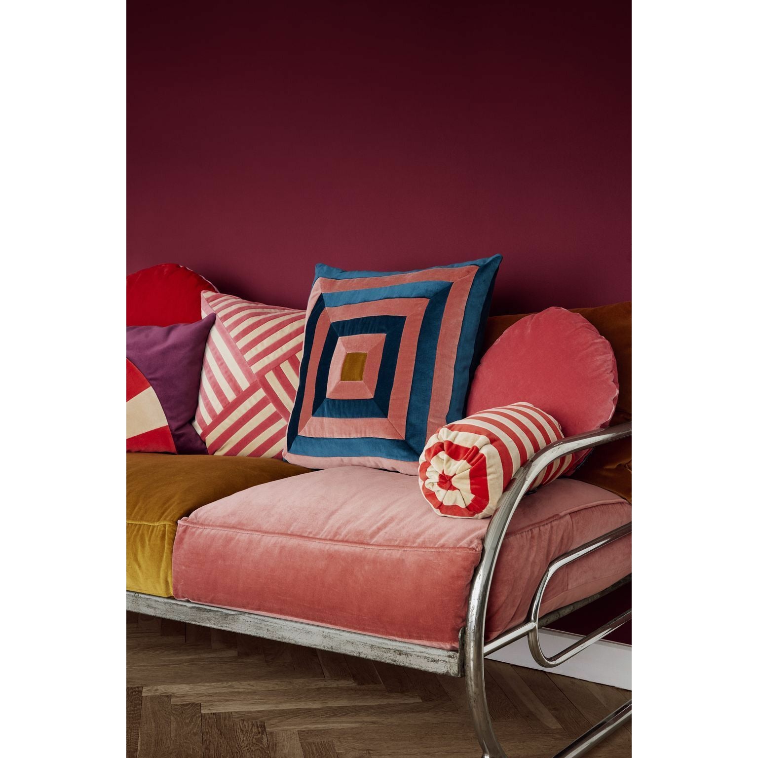 Christina Lundsteen Stripe Velvet Cushion 55 x55 cm, tmavě červená/červenání