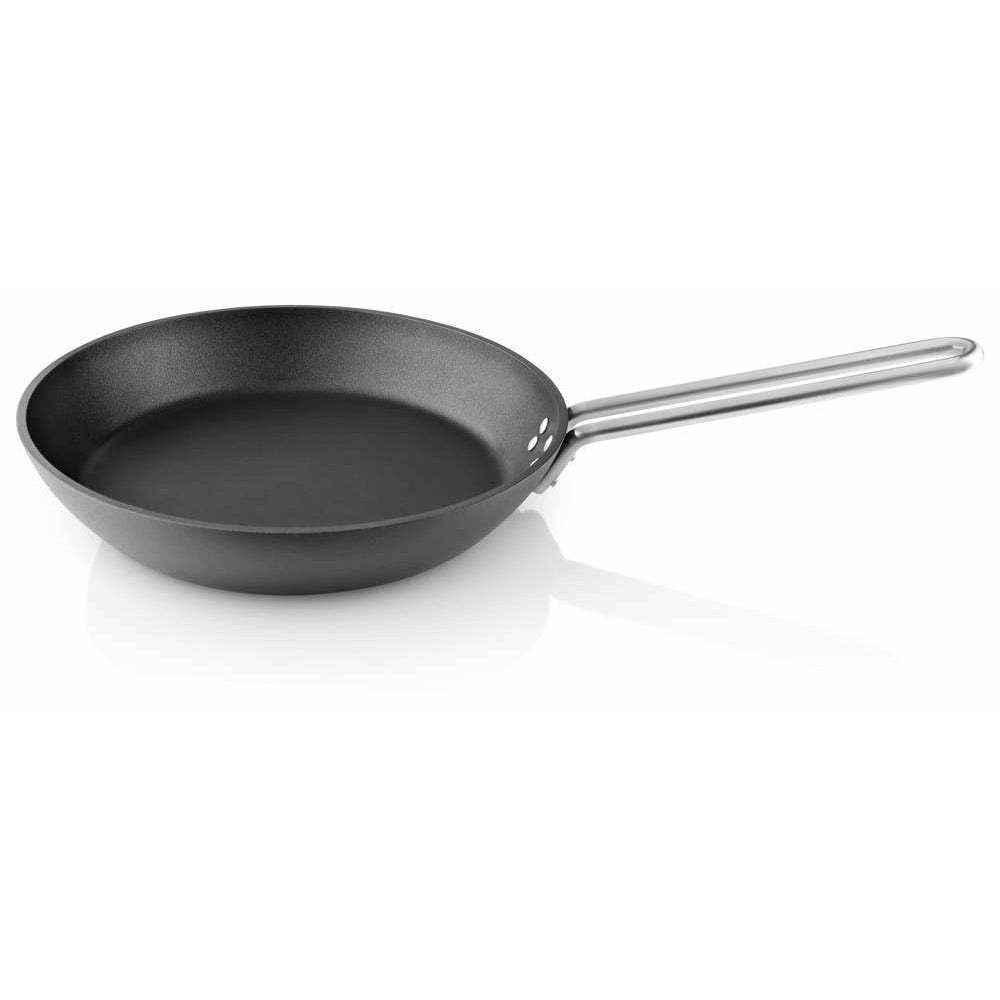 Eva Solo Professional Frying Pan vyrobená z Alugussu Ø28 cm, černá
