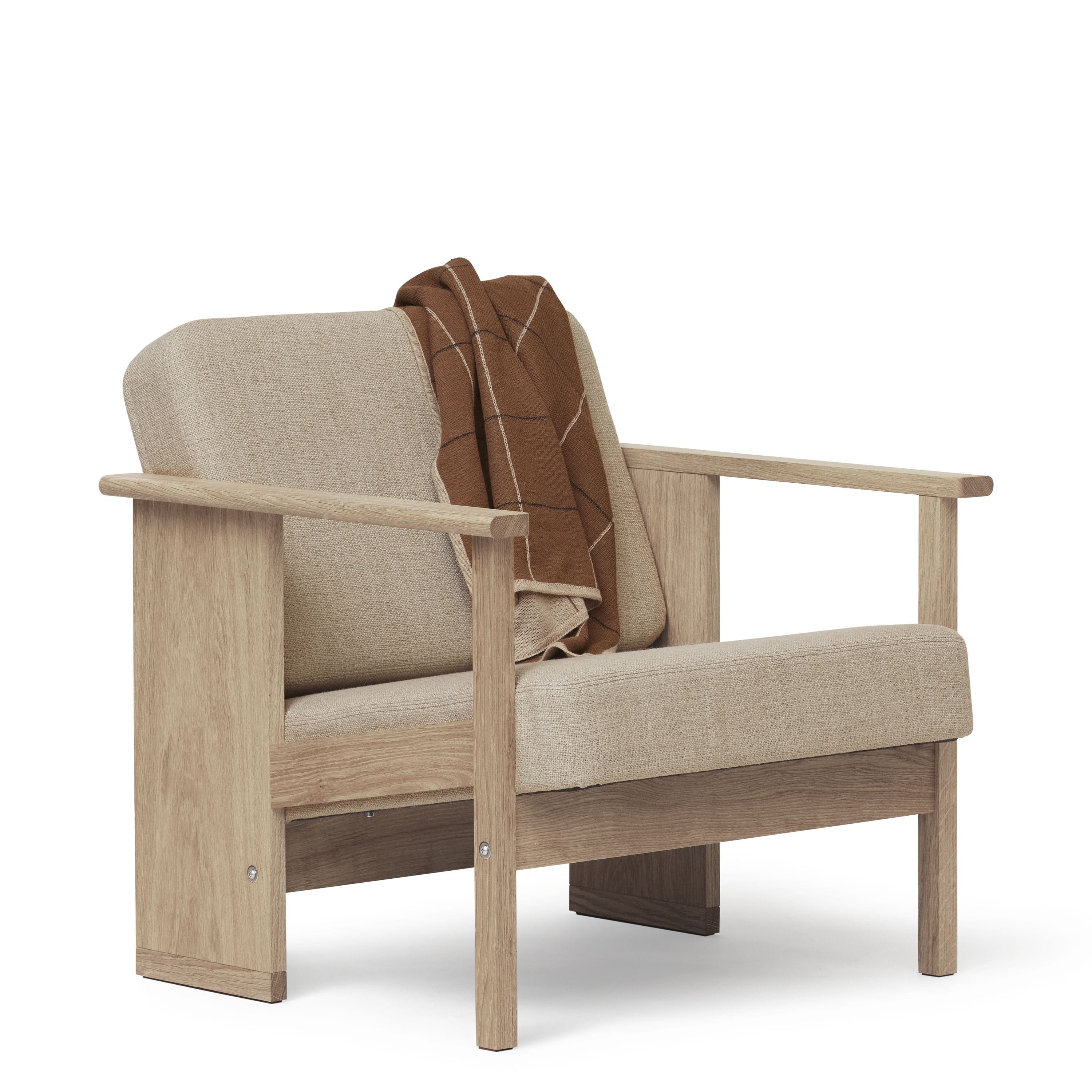 Form & Refine Block Lounge Chair. Dub bílého oleje