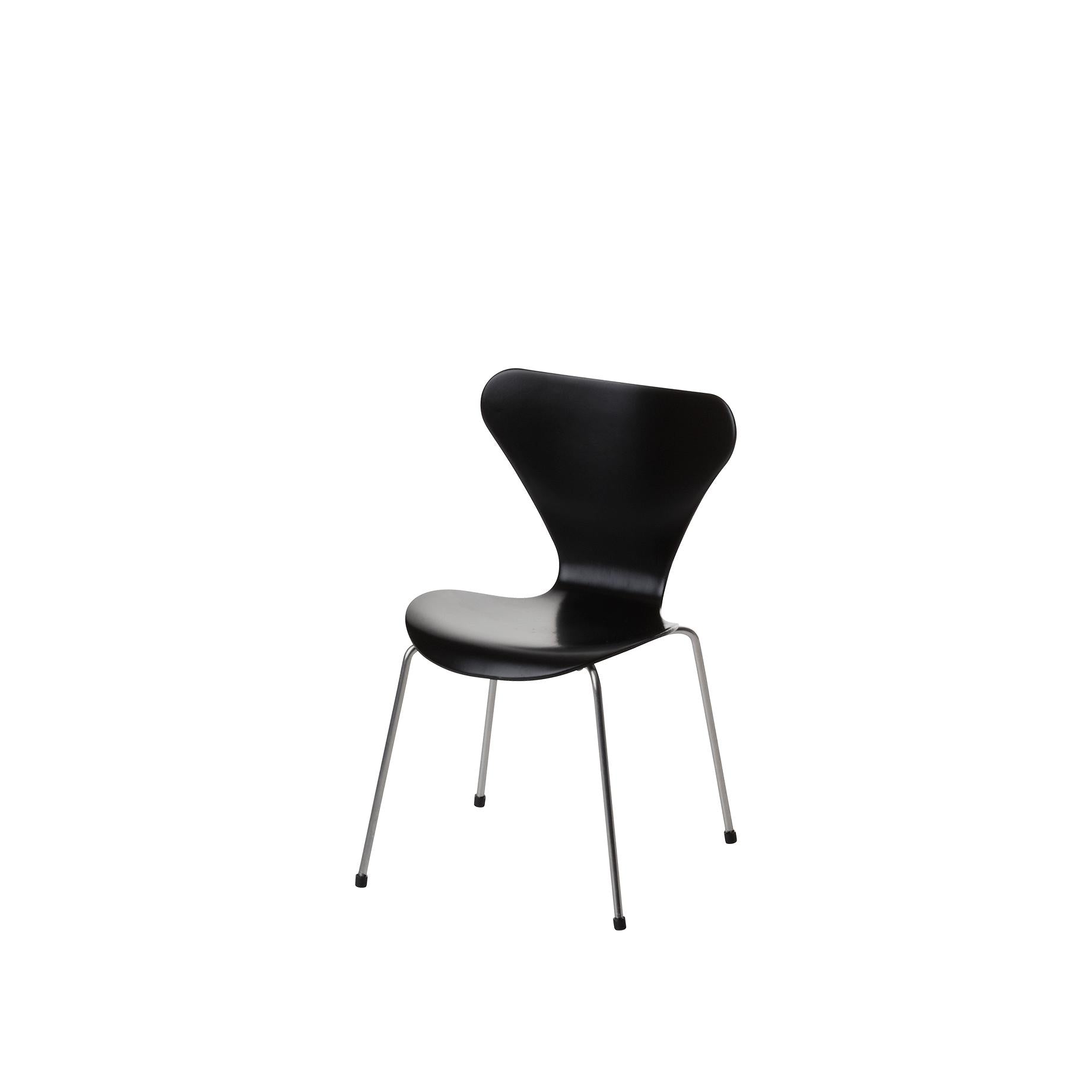 Fritz Hansen Miniature Chair Series 7, černá