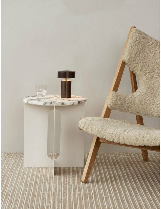 Audo Copenhagen Androgyne boční stolní stolní, krystalická růže mramor