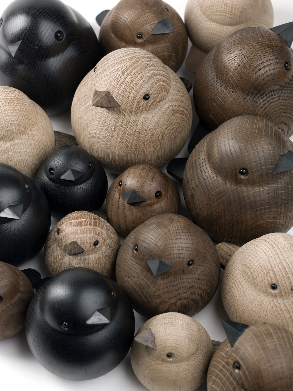 Novoform Design Baby Sparrow Dekorativní postava, černý obarvený dub