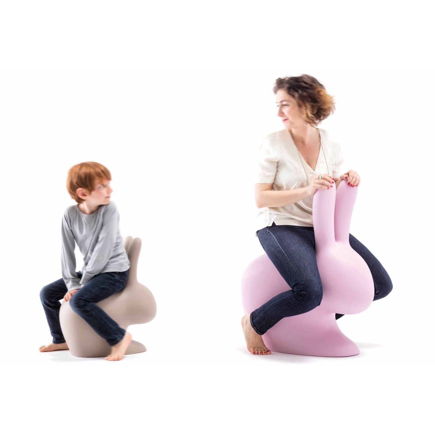 Qeeboo Bunny Chair od Stefano Giovannoni, růžová