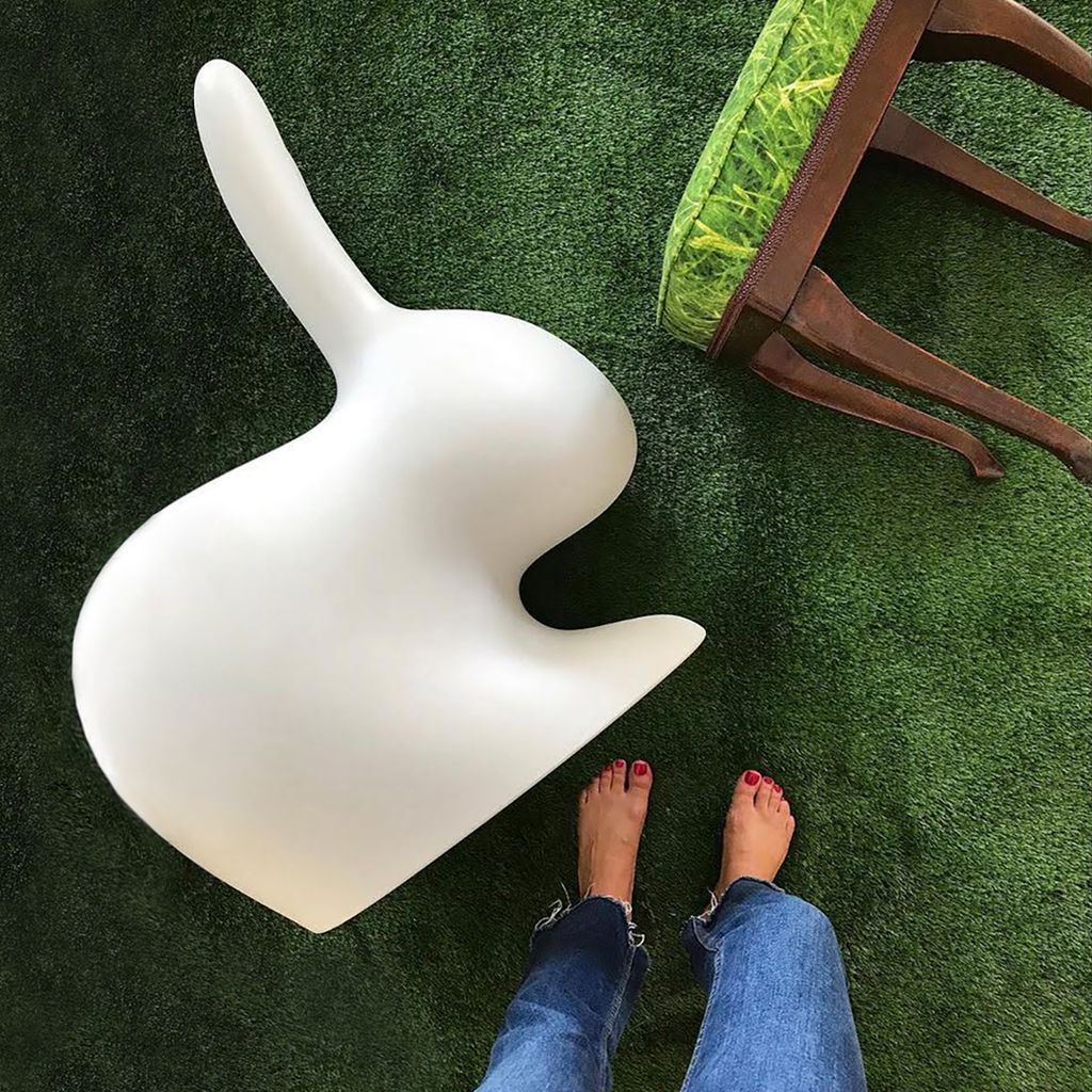 Qeeboo Bunny Chair od Stefano Giovannoni, bílá