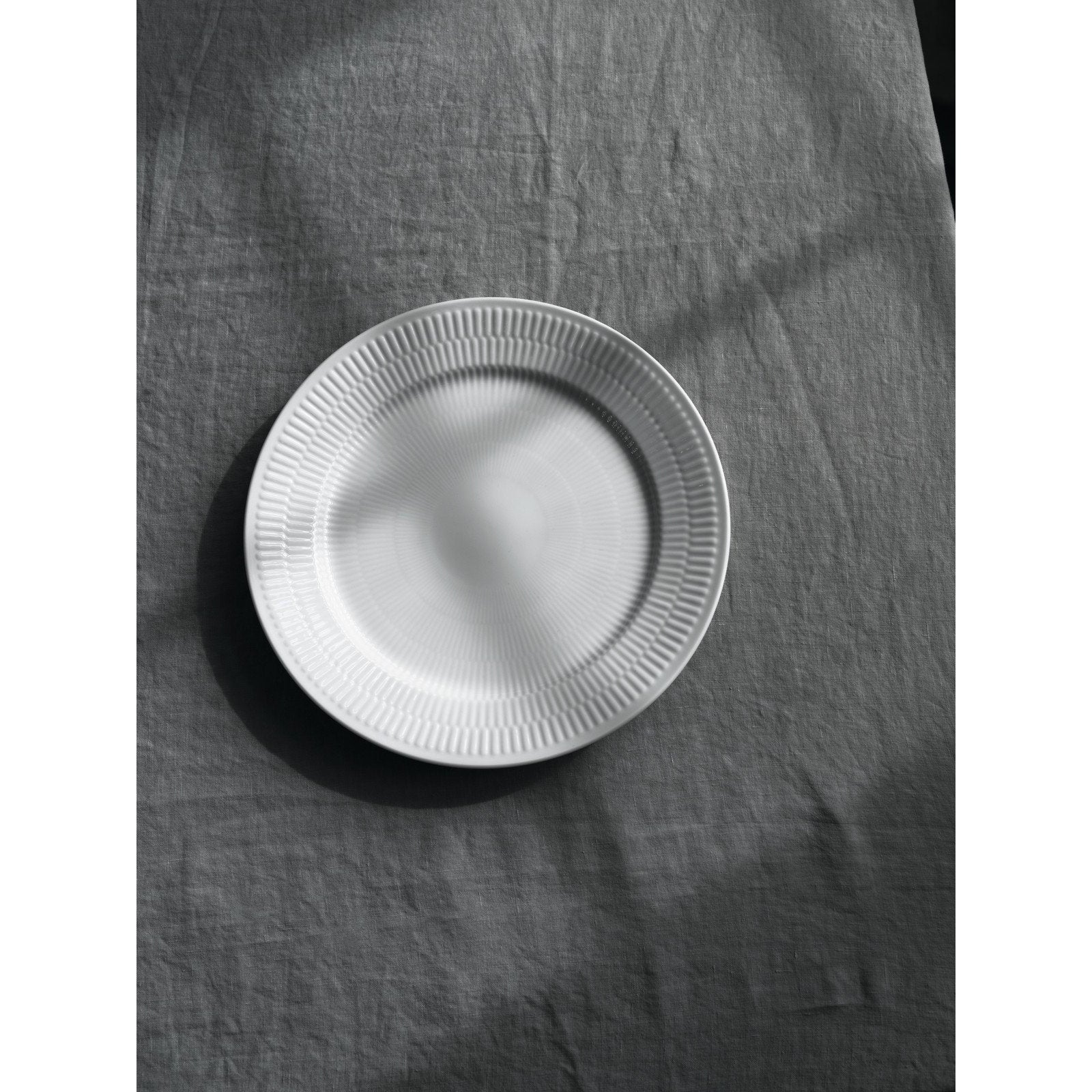Royal Copenhagen White Pluted Plate, 27 cm