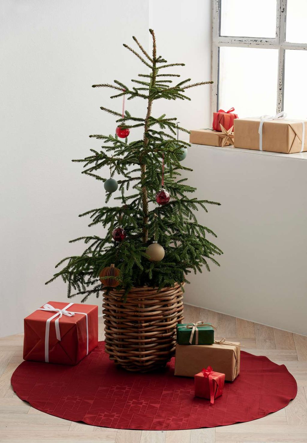 Södahl Christmas Tree Rug Ø120, hvězda Damask Red