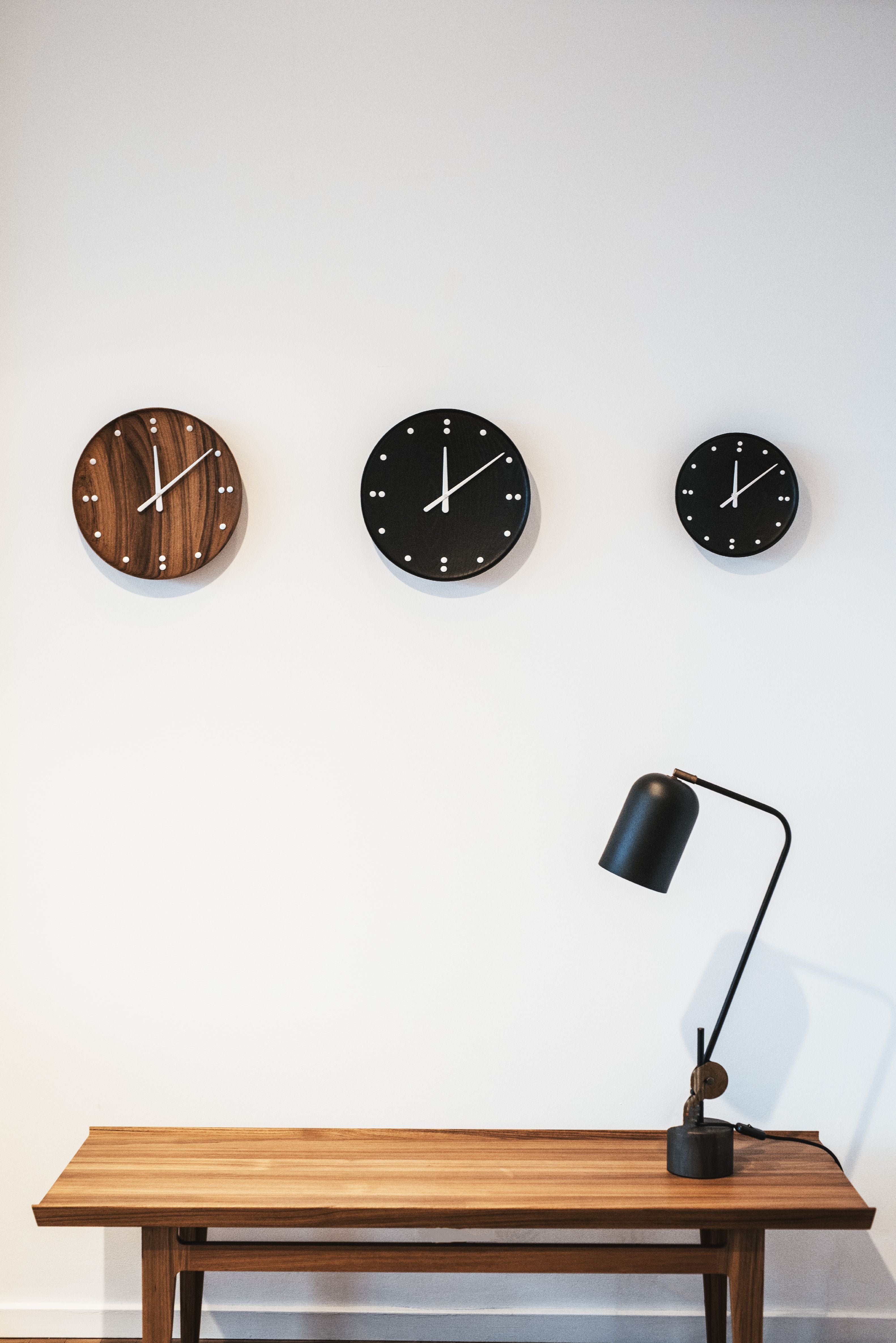 Architectmade Finn Juhl Wall Clock Black Ash, ø35 Cm