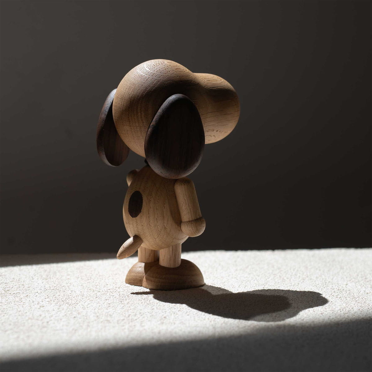 Boyhood Snoopy Peanuts ™ ️ Dřevěná postava dub, velký