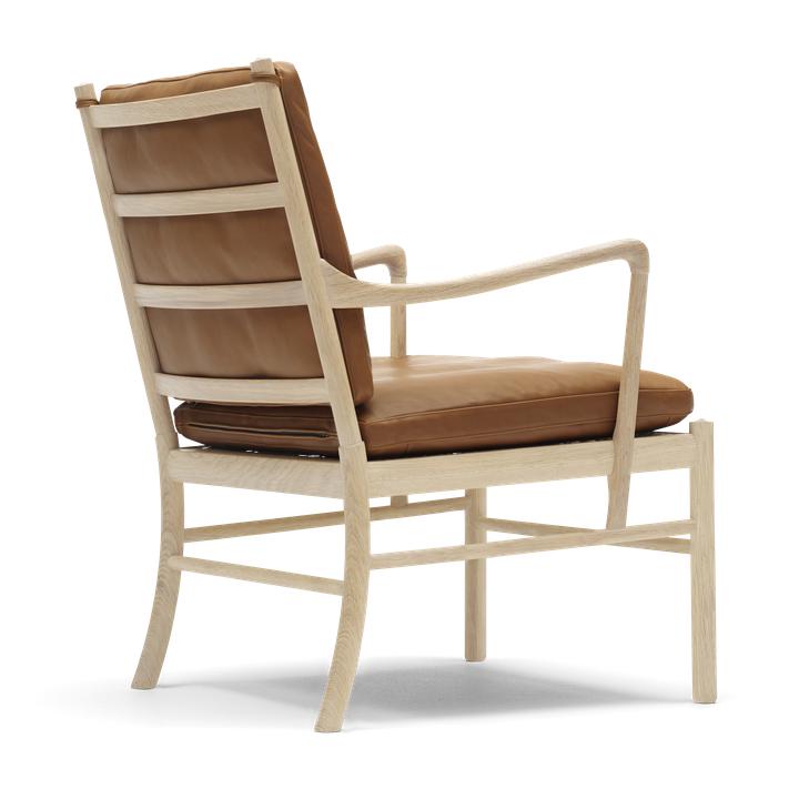 Koloniální židle Carl Hansen OW149, mýdlová dub/tmavě hnědá kůže