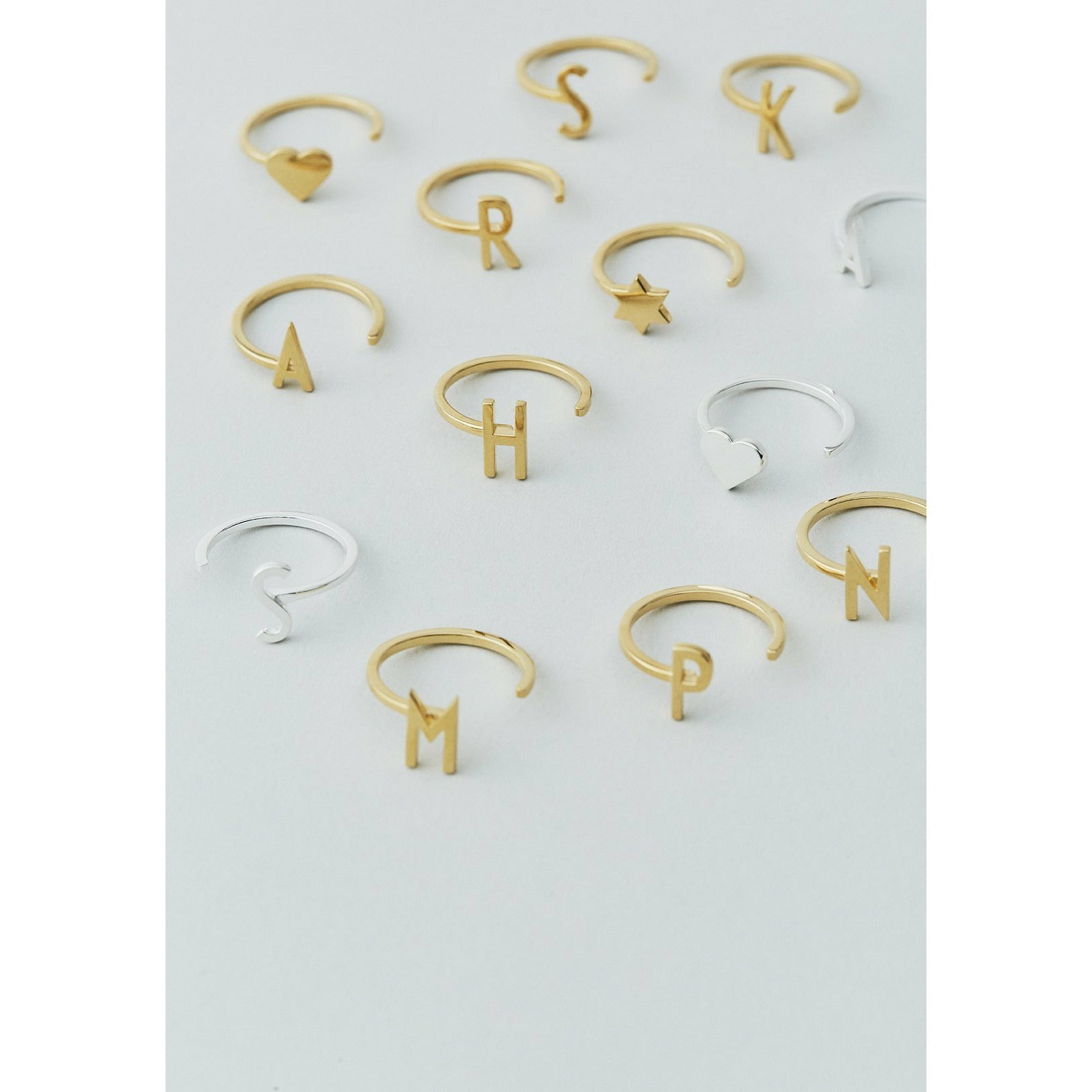Design Letters Dopisové prsten a z, 18k zlaté pokovené, s