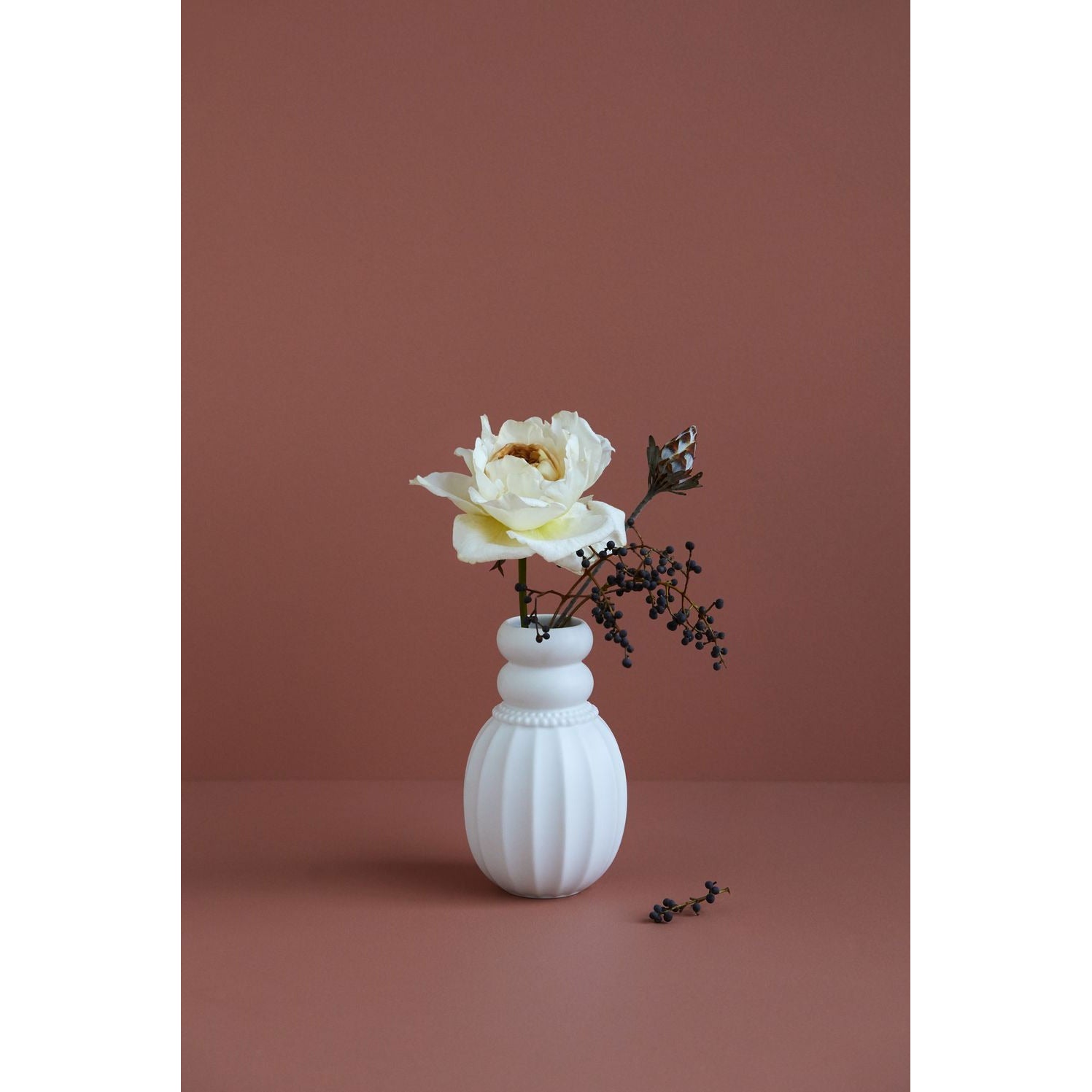 Váza dottir perlpuff, bílá