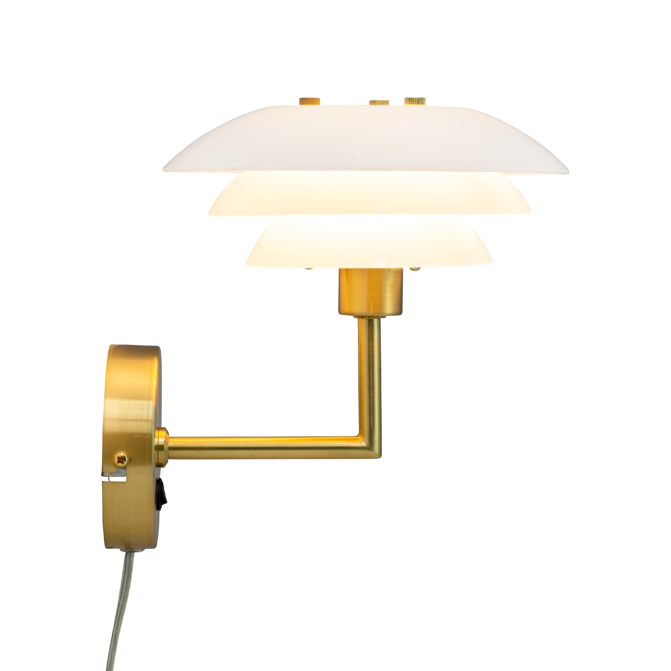 Dyberg Larsen Dl20 Wall Lamp, Brass/Opal