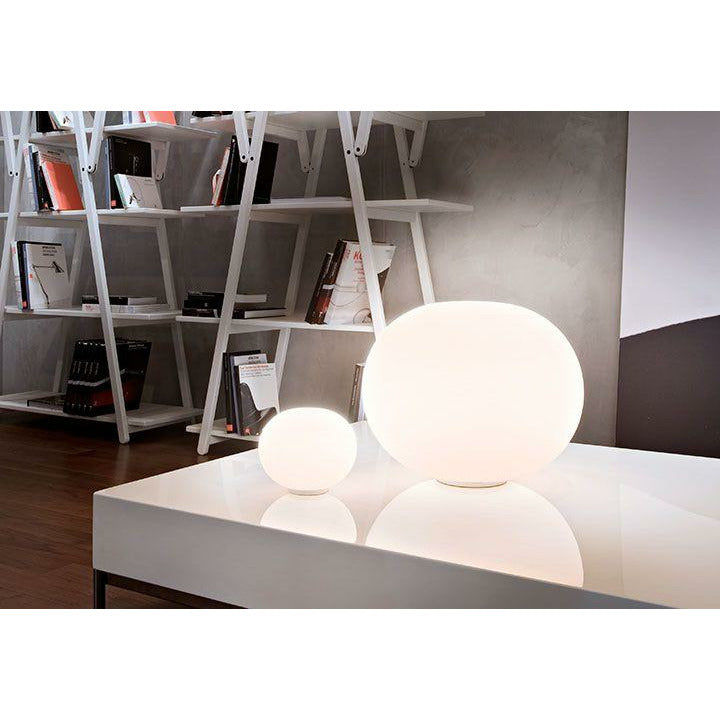 Flos Glo Ball Základní nulová stolní lampa se stmívačem
