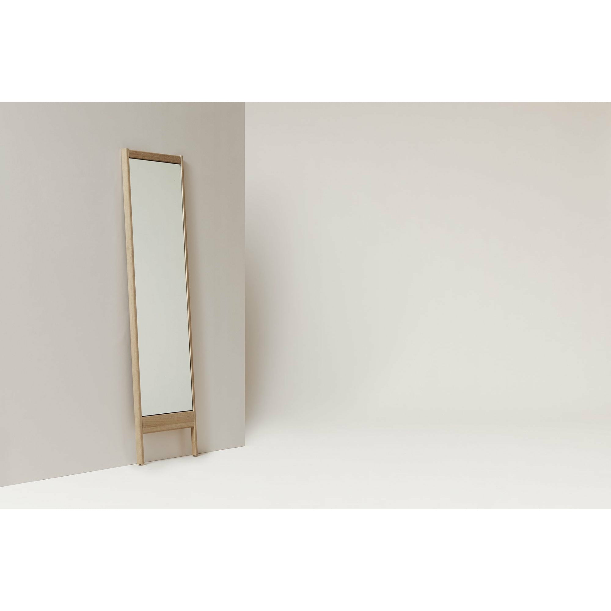 Form & Refine Linie zrcadlo. Bílý dub
