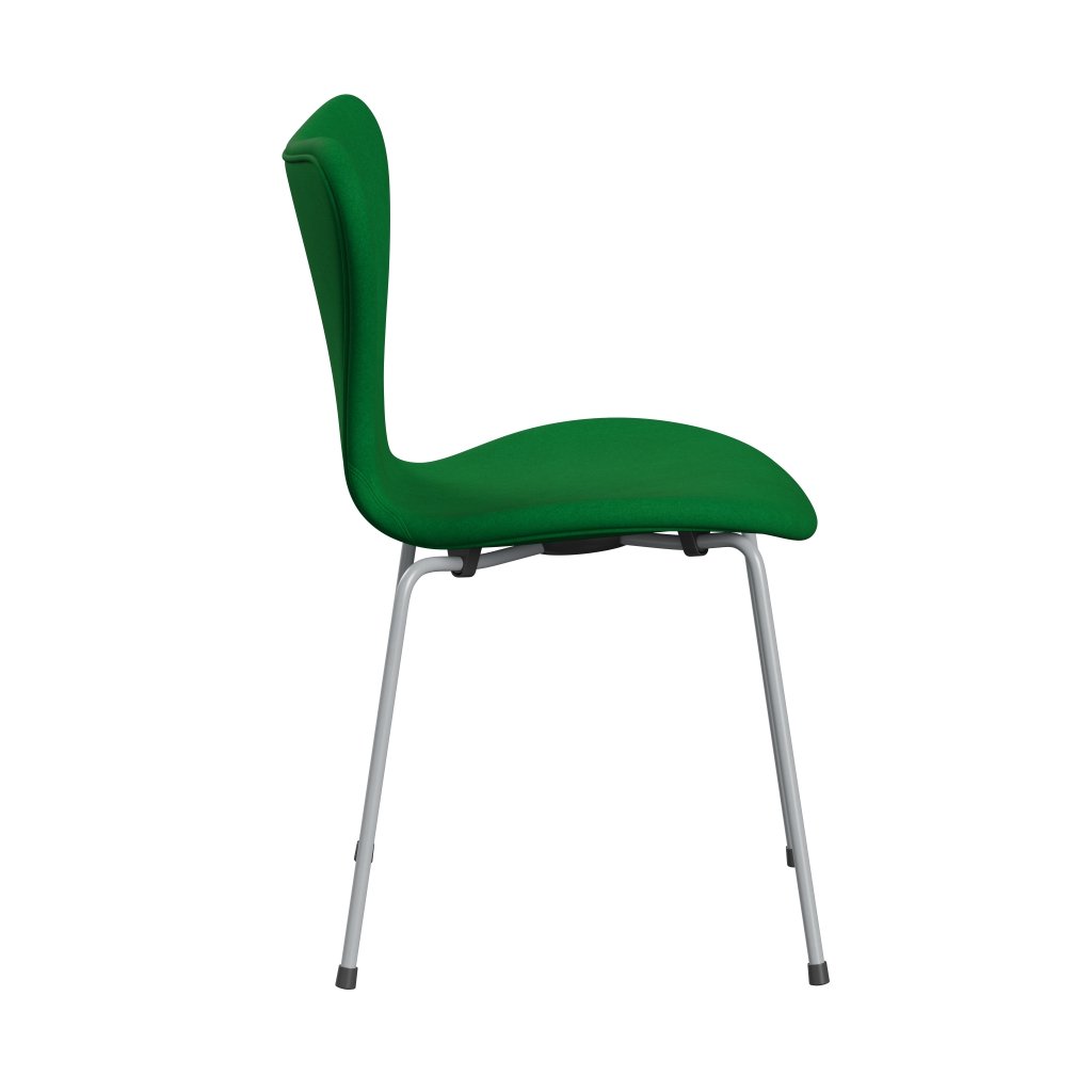 Fritz Hansen 3107 Chair Full Upholstery, Silver Grey/Divina Grass Green