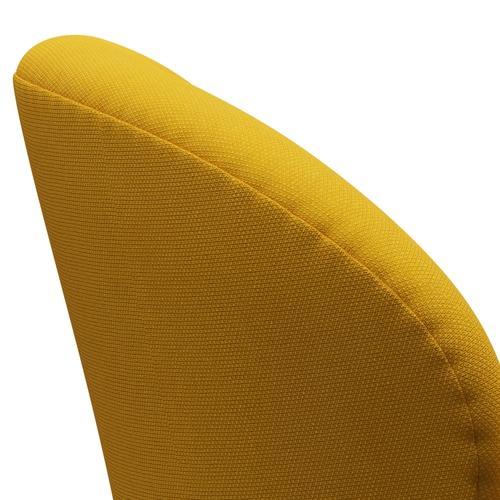 Fritz Hansen Swan Lounge Chair, satén kartáčovaný hliník/Steelcut Trio Yellow