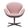 Fritz Hansen Swan Lounge Chair, teplá grafit/sláva teplá fialová