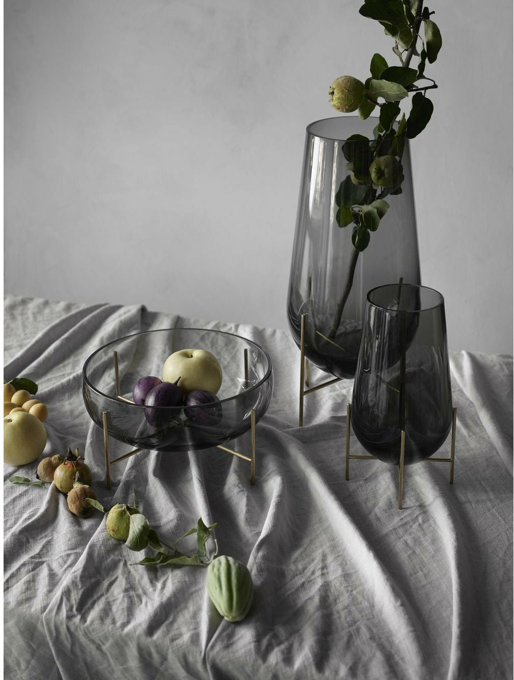 Audo Copenhagen Echasse váza velká, zelená/kartáčovaná mosaz