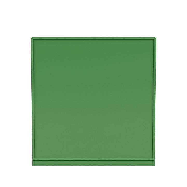 Montana nosí komodu s 3 cm soklem, petrželkou zelenou