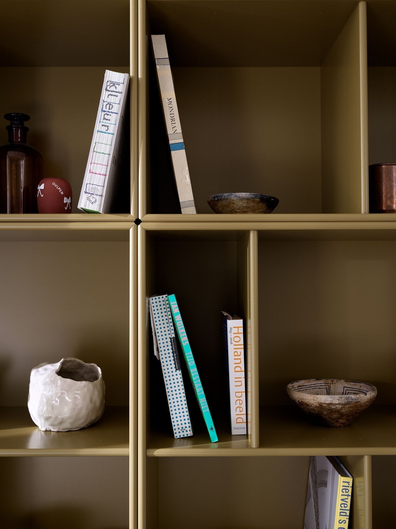 Montana Read Spacious Bookshelf With 7 Cm Plinth, Hazelnut Brown
