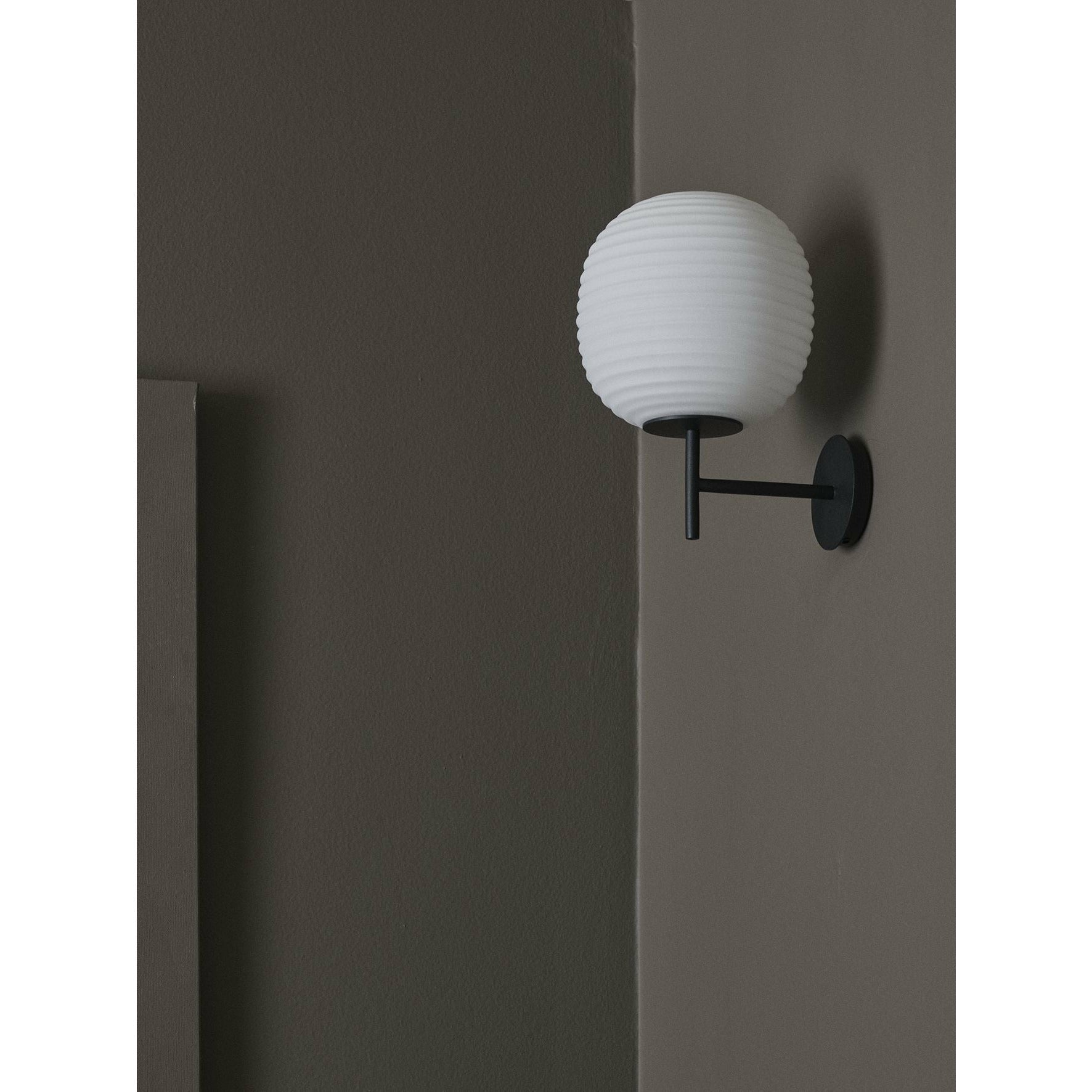 Nová nástěnná lampa Lantern, Ø20 cm