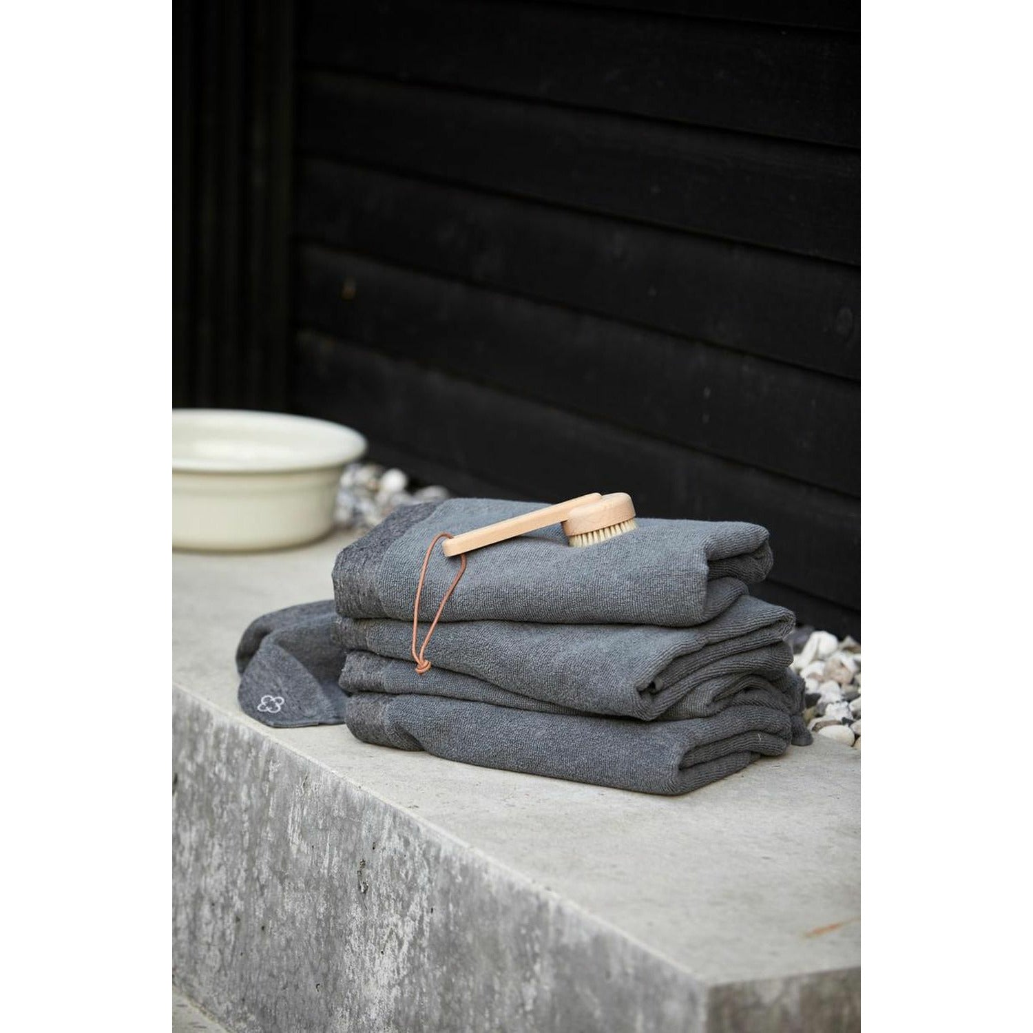 Dánská zóna lázeňského ručníku INU 140 x70 cm, šedá